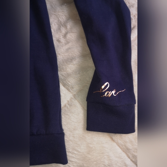 NWOT Sweater with zipper and hood. - Picture 4 of 8